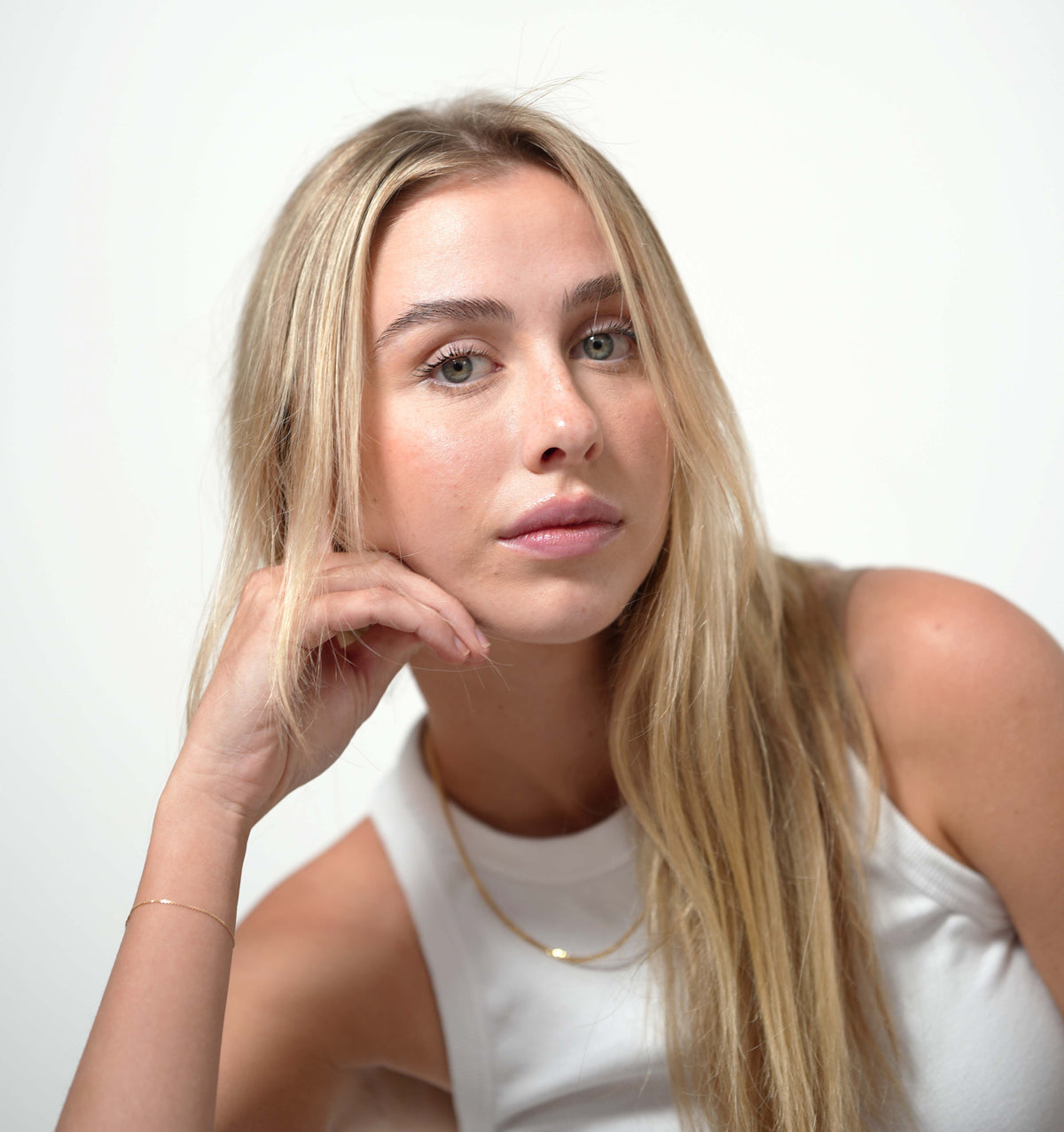 MASY BURROWS STARTED DRESS BUREAU BECAUSE NOTHING EVER FIT RIGHT OFF THE RACK.